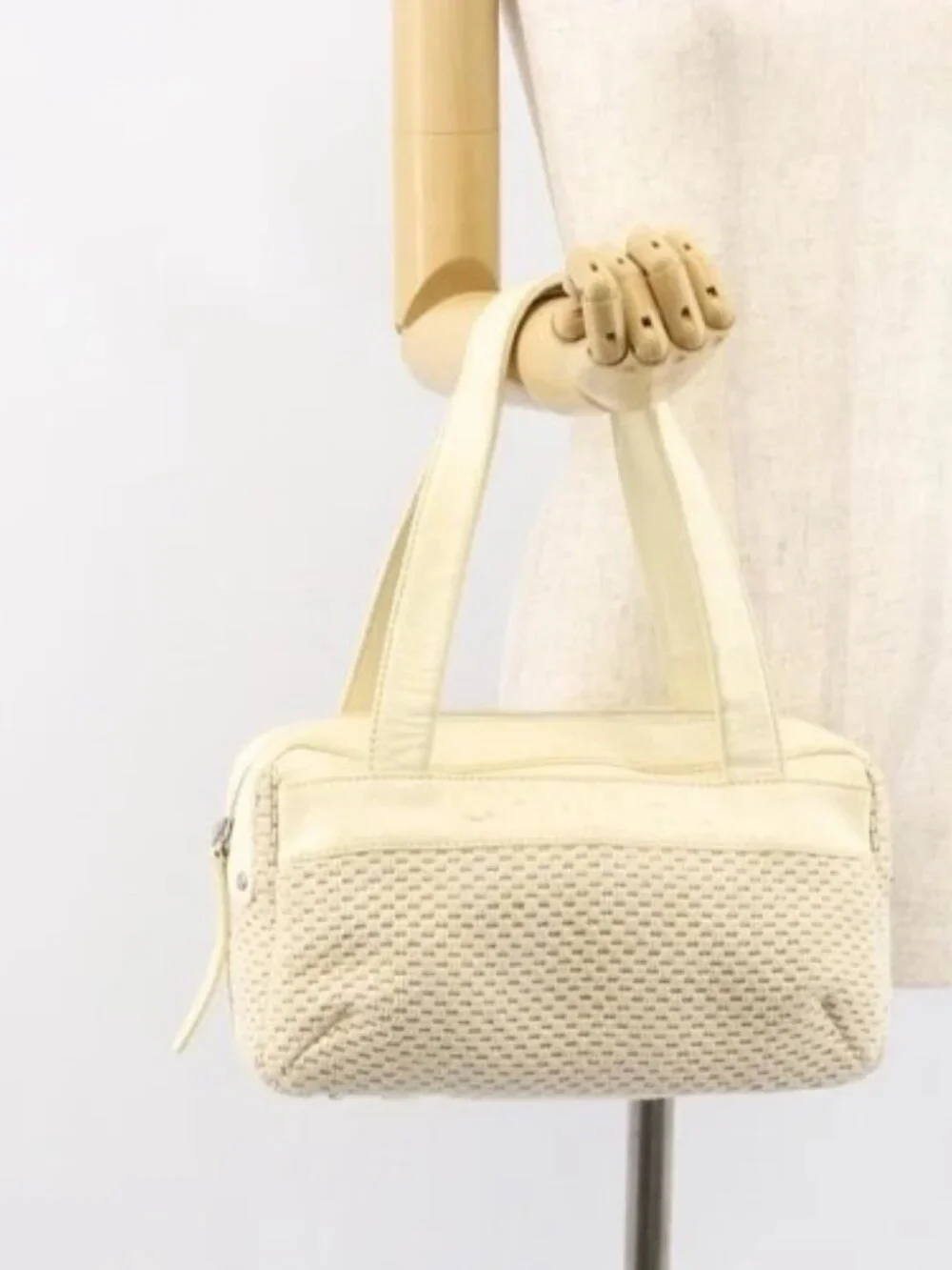 CHANEL Tote Bag Canvas Leather White Silver CC Auth BA8037